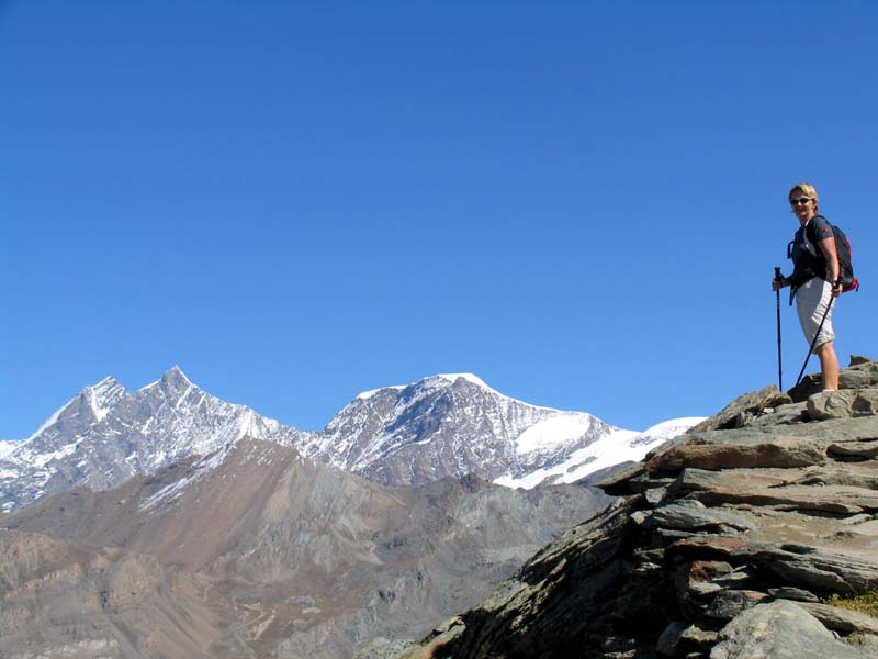 01 Auf dem Weg zum Gornergrat Sliseli Alphubel Taeschhorn und Dom