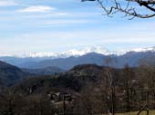 11 im Hintergrund das Monte Rosa