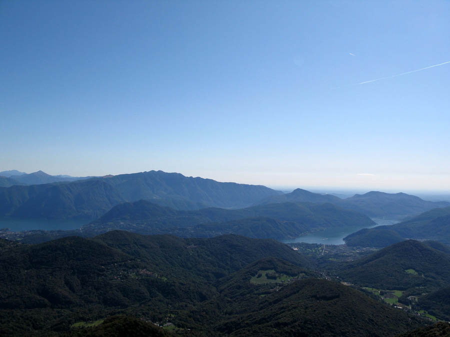 23 Blick vom Monte Lema zum Monte Generoso