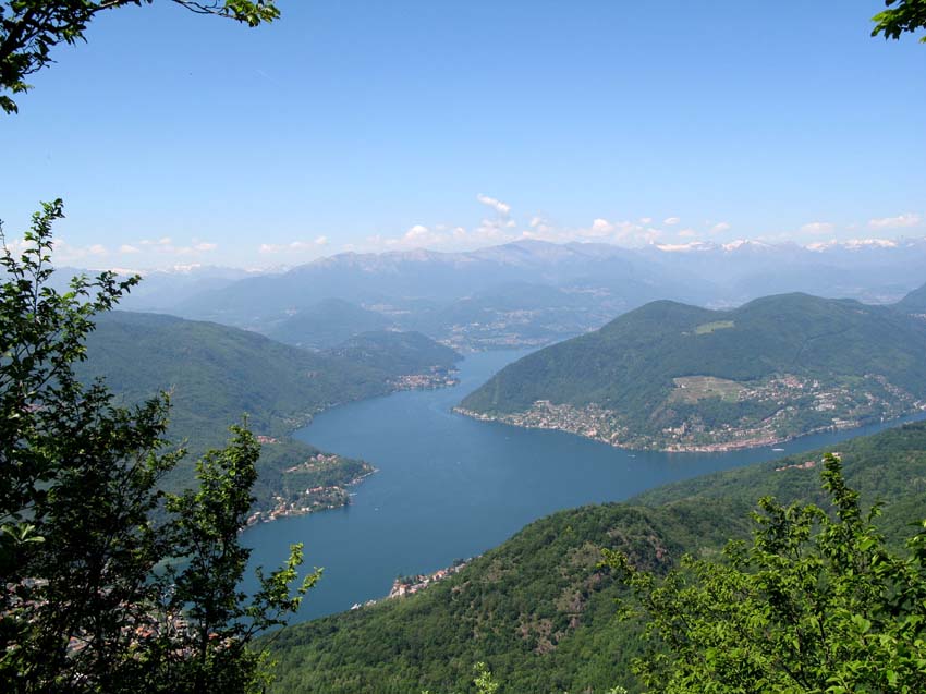 25 und hier ins Malcantone und rechts Morcote
