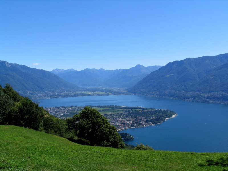 03_Ascona_Tenero_im_Hintergrund