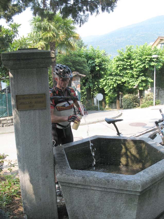 13 Fedeli Brunnen in Morcote
