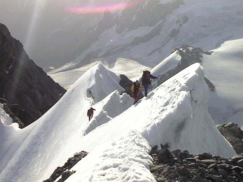 16_im_Hintergrund_der_Kanderfirn