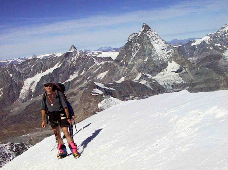 09 ein Ami mit kurzen Hosen auf dem Breithorn