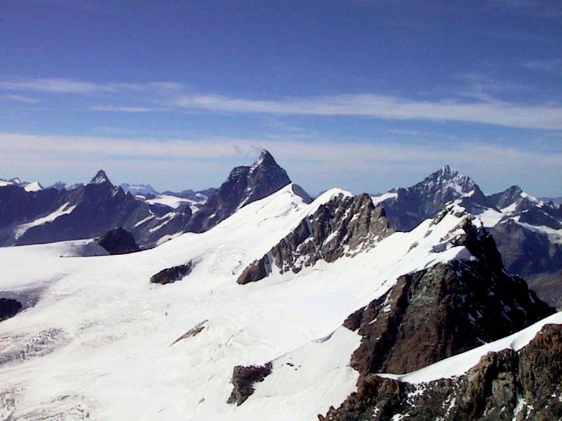 23 Breithorngipfel und Matterhorn
