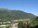 16 Bironico mit Blick auf den Tamaro