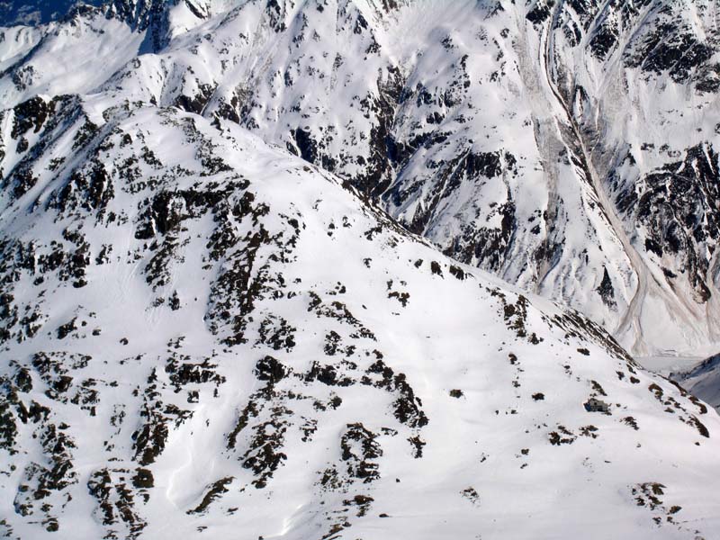 01n_Blick_auf_den_Cavradi_und_Maighelshuette