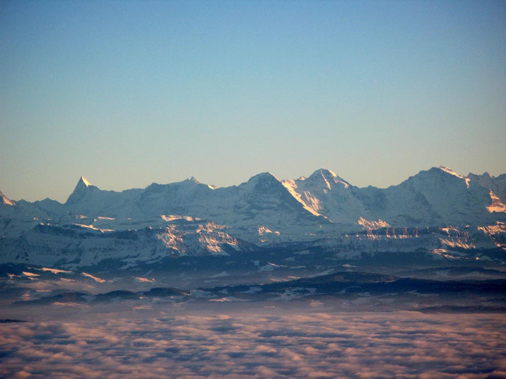 18 Finsteraarhorn- Fiescherhoerner- Eiger- Moench- Jungfrau