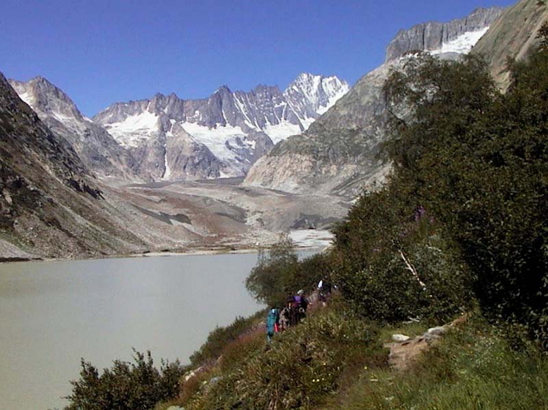 06 und das Lauteraarhorn und das Schreckhorn
