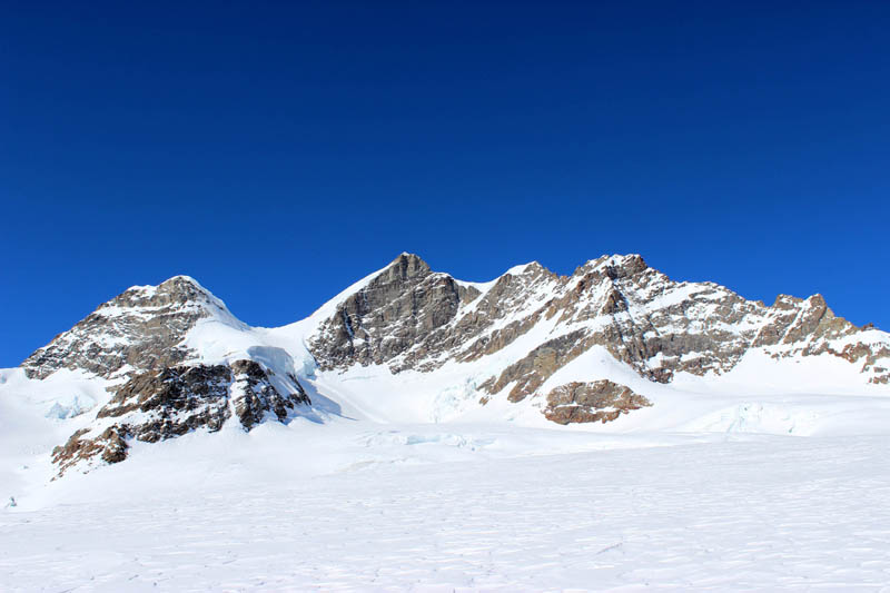 145 Rotalsattel und Jungfrau