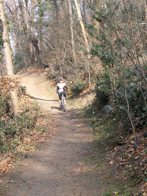 02 auf dem Trail nach Carabbia