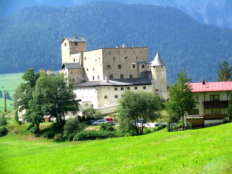250_Schloss_Nauders