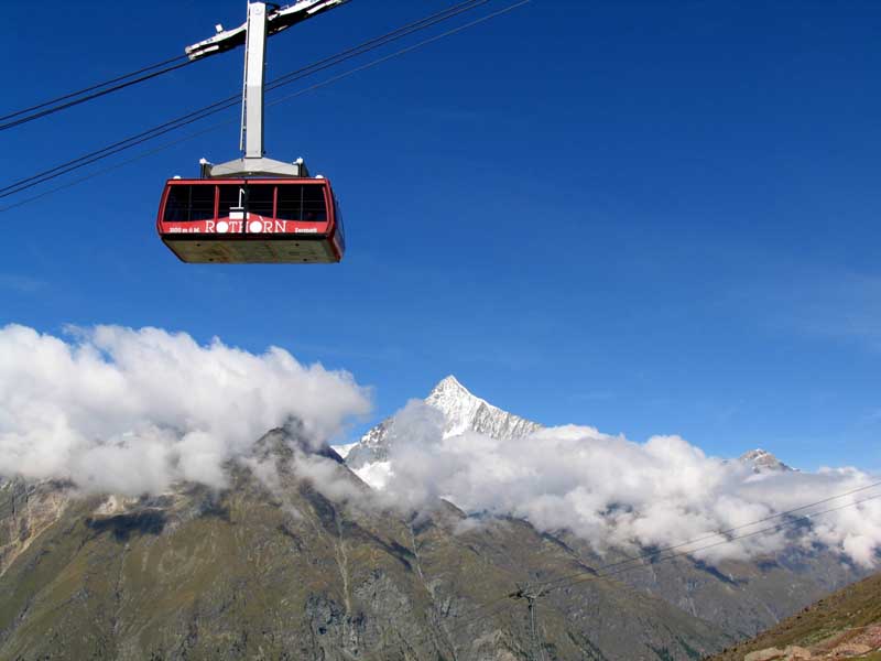 23_Weisshorn_mit_Rothornbahn